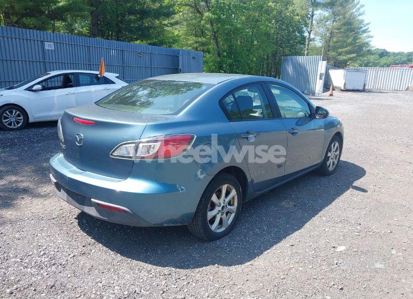 Photo 4 of 2010 Mazda Mazda3 I TOURING (VIN JM1BL1SG1A1168337)