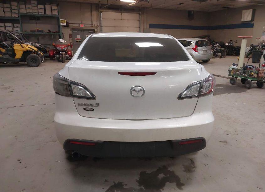 Photo 15 of 2010 Mazda Mazda3 I TOURING (VIN JM1BL1SG1A1174932)