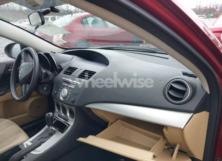 Photo 5 of 2010 Mazda Mazda3 I TOURING (VIN JM1BL1SG1A1181850)