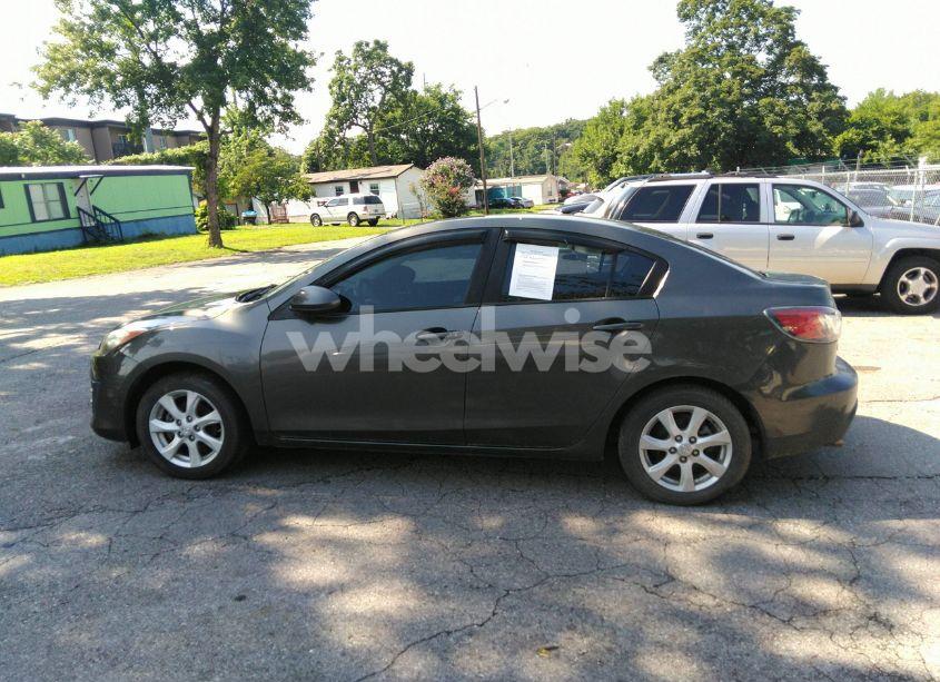 Photo 14 of 2010 Mazda Mazda3 I TOURING (VIN JM1BL1SG1A1237429)