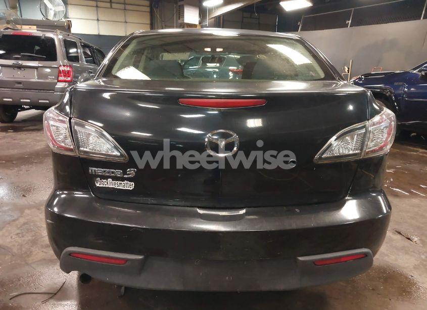 Photo 16 of 2010 Mazda Mazda3 I SPORT (VIN JM1BL1SG1A1285982)