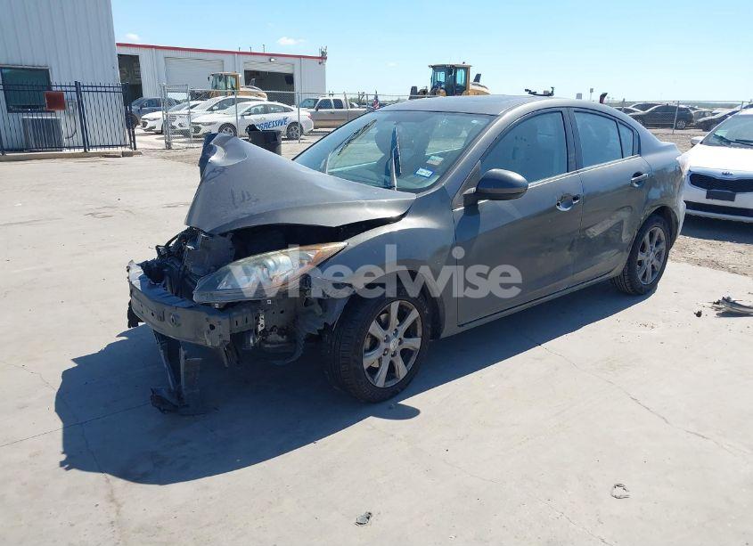 Photo 2 of 2010 Mazda Mazda3 I TOURING (VIN JM1BL1SG1A1341421)