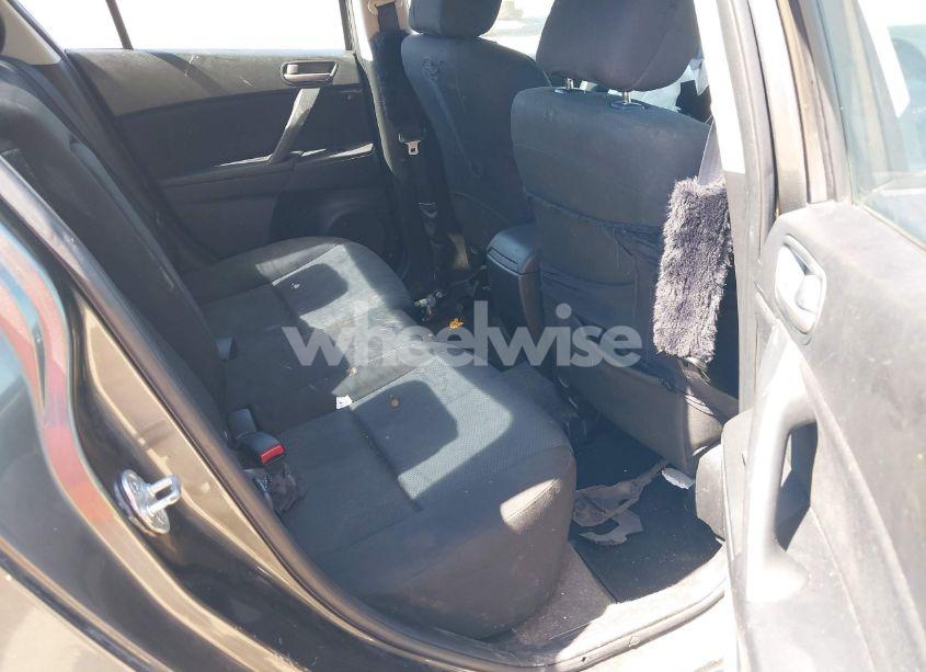 Photo 8 of 2010 Mazda Mazda3 I TOURING (VIN JM1BL1SG1A1341421)