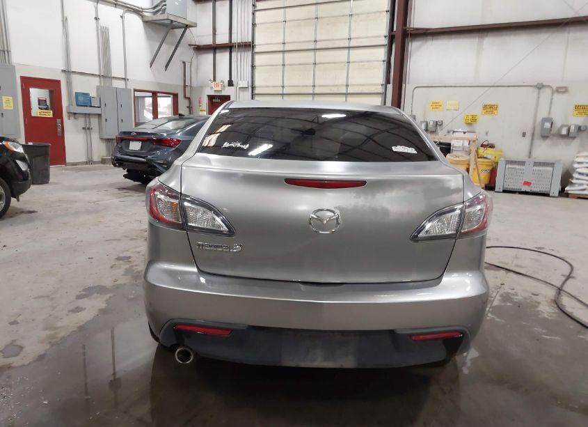 Photo 16 of 2010 Mazda Mazda3 I TOURING (VIN JM1BL1SG1A1348966)