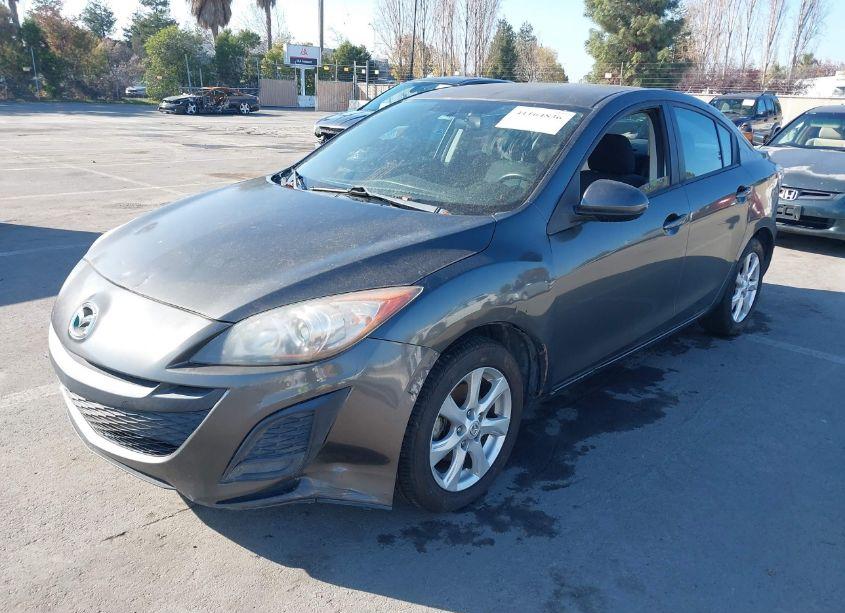 Photo 2 of 2010 Mazda Mazda3 I TOURING (VIN JM1BL1SG1A1351723)