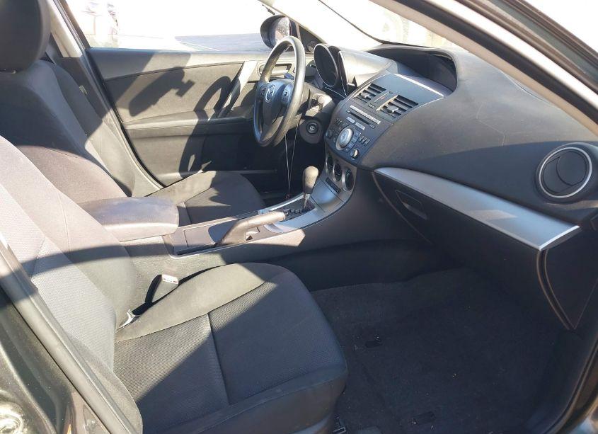Photo 5 of 2010 Mazda Mazda3 I TOURING (VIN JM1BL1SG1A1351723)