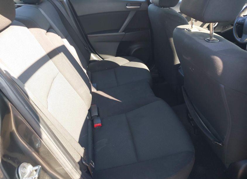 Photo 8 of 2010 Mazda Mazda3 I TOURING (VIN JM1BL1SG1A1351723)