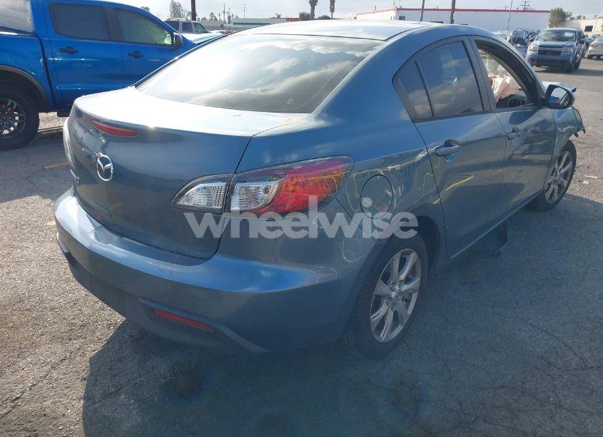 Photo 4 of 2010 Mazda Mazda3 I TOURING (VIN JM1BL1SG2A1127263)