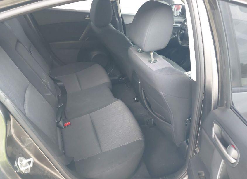 Photo 8 of 2010 Mazda Mazda3 I TOURING (VIN JM1BL1SG2A1185924)