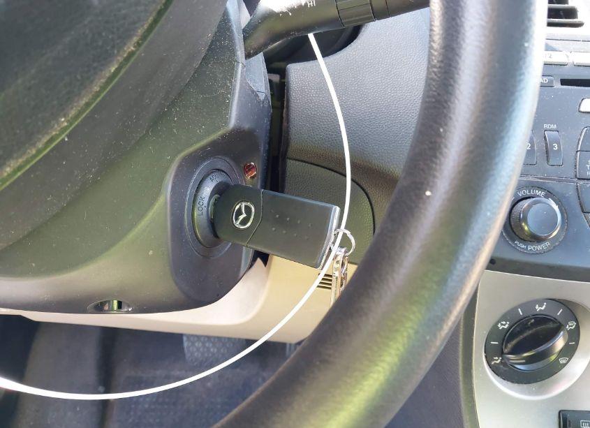 Photo 11 of 2010 Mazda Mazda3 I TOURING (VIN JM1BL1SG2A1199466)