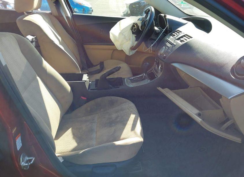 Photo 5 of 2010 Mazda Mazda3 I TOURING (VIN JM1BL1SG2A1199466)