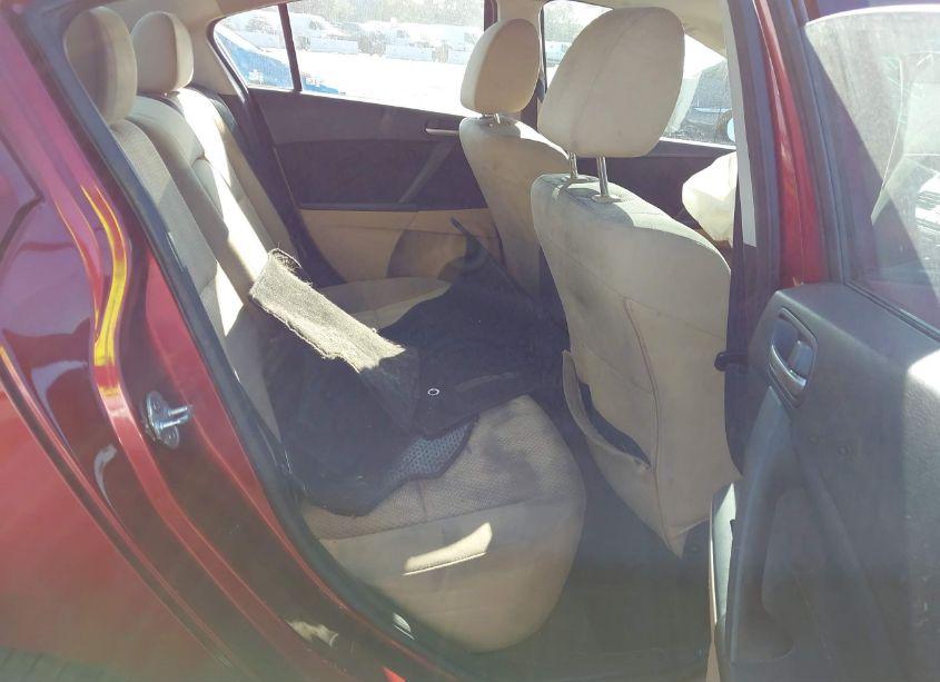 Photo 8 of 2010 Mazda Mazda3 I TOURING (VIN JM1BL1SG2A1199466)