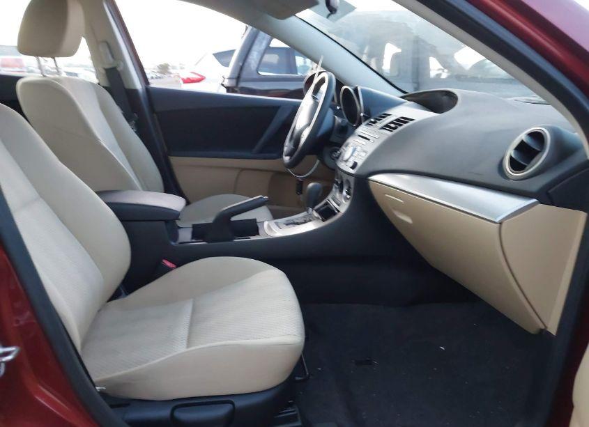 Photo 5 of 2010 Mazda Mazda3 I TOURING (VIN JM1BL1SG2A1233535)