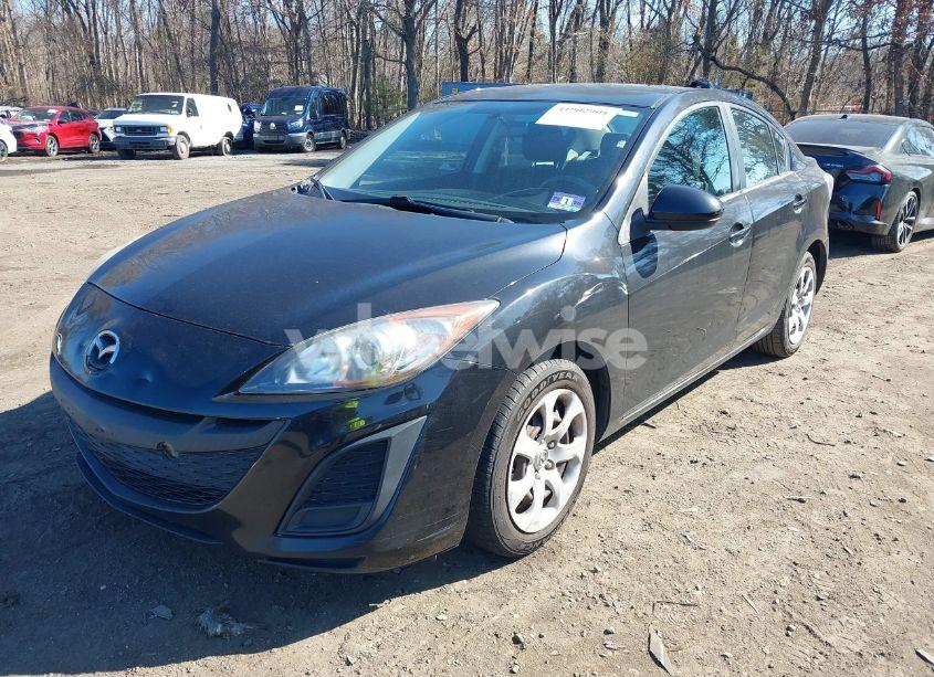 Photo 2 of 2010 Mazda Mazda3 I SPORT (VIN JM1BL1SG2A1285912)