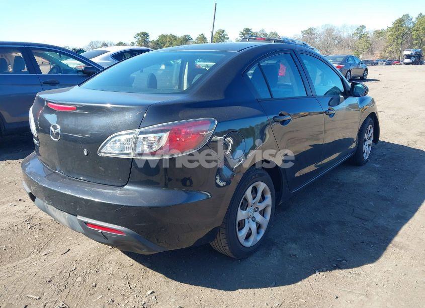 Photo 4 of 2010 Mazda Mazda3 I SPORT (VIN JM1BL1SG2A1285912)