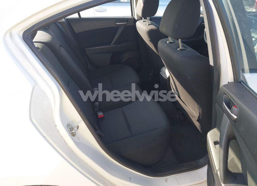 Photo 8 of 2010 Mazda Mazda3 I TOURING (VIN JM1BL1SG2A1341282)