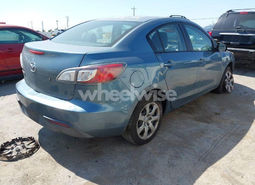 Photo 4 of 2010 Mazda Mazda3 I SPORT (VIN JM1BL1SG3A1183891)