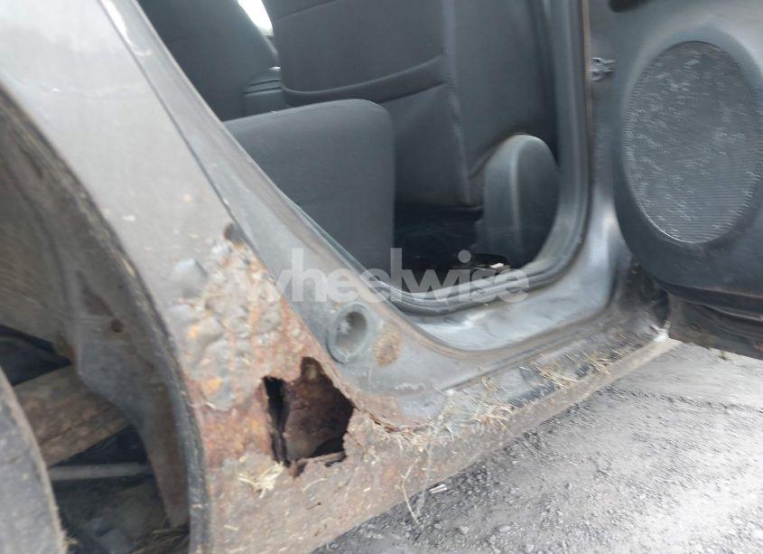 Photo 13 of 2010 Mazda Mazda3 I TOURING (VIN JM1BL1SG3A1196303)