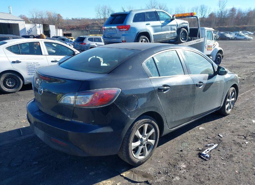 Photo 4 of 2010 Mazda Mazda3 I TOURING (VIN JM1BL1SG3A1212175)