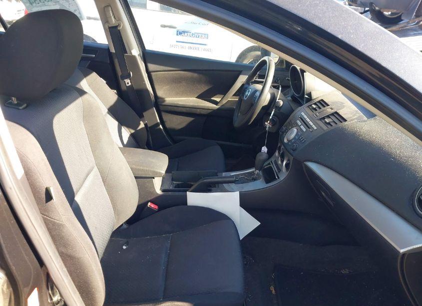 Photo 5 of 2010 Mazda Mazda3 I TOURING (VIN JM1BL1SG3A1212175)