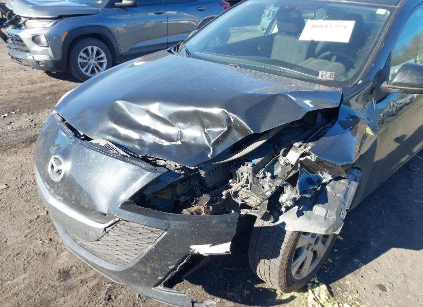 Photo 6 of 2010 Mazda Mazda3 I TOURING (VIN JM1BL1SG3A1212175)