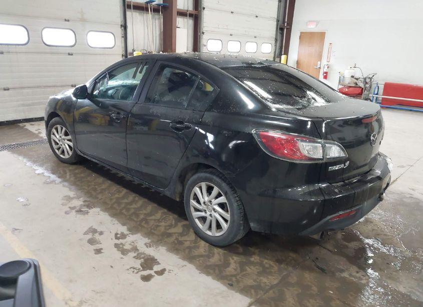 Photo 3 of 2010 Mazda Mazda3 I SPORT (VIN JM1BL1SG3A1223452)