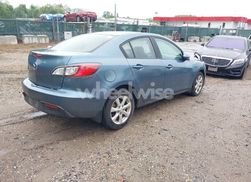 Photo 4 of 2010 Mazda Mazda3 I TOURING (VIN JM1BL1SG3A1237884)