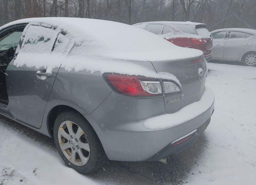 Photo 6 of 2010 Mazda Mazda3 I TOURING (VIN JM1BL1SG3A1256676)