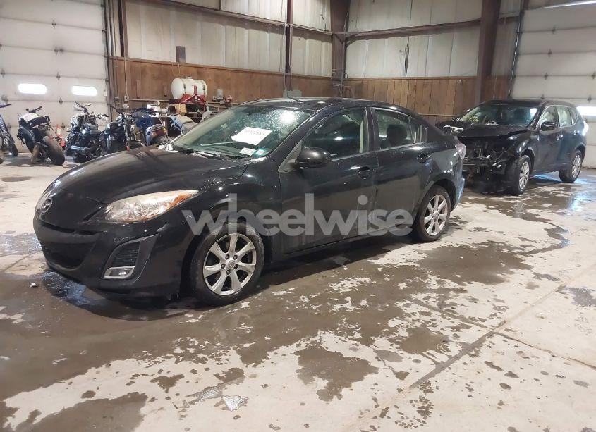 Photo 2 of 2010 Mazda Mazda3 I TOURING (VIN JM1BL1SG3A1328623)