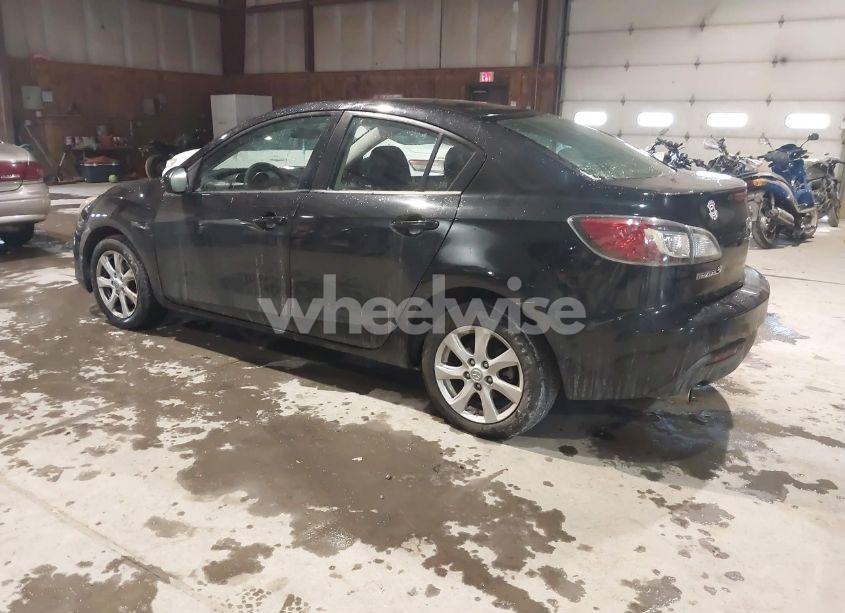 Photo 3 of 2010 Mazda Mazda3 I TOURING (VIN JM1BL1SG3A1328623)