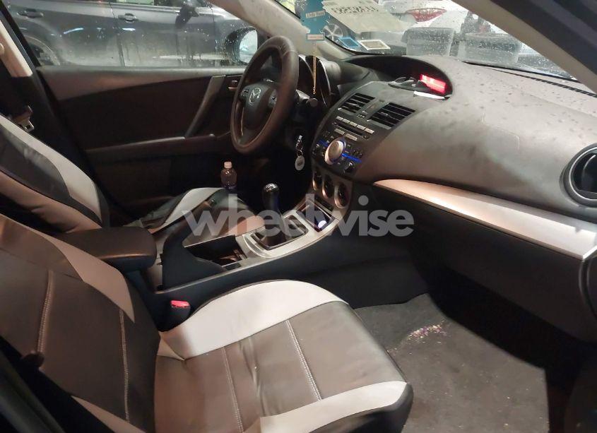 Photo 5 of 2010 Mazda Mazda3 I TOURING (VIN JM1BL1SG3A1328623)