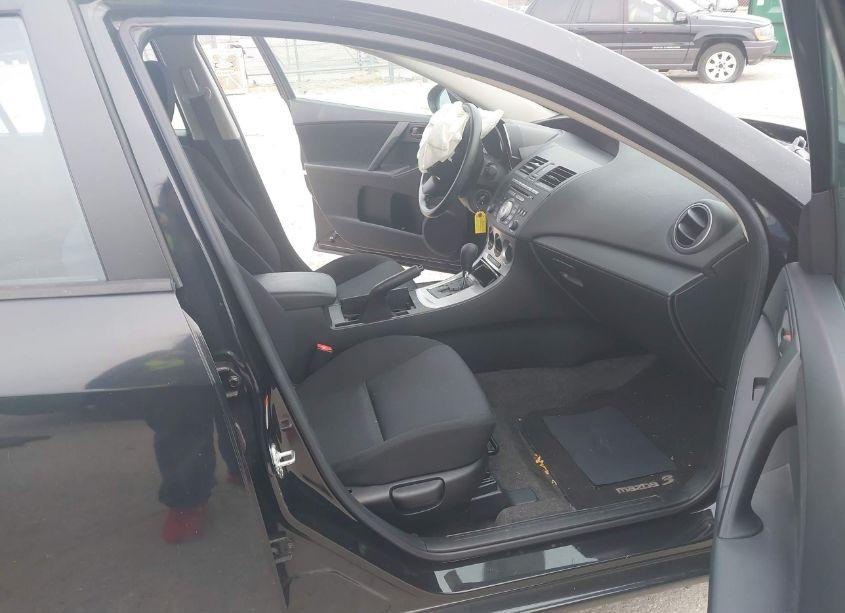 Photo 5 of 2010 Mazda Mazda3 (VIN JM1BL1SG3A1350251)