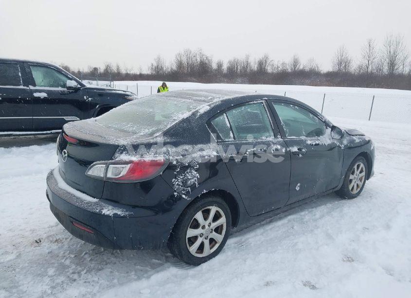 Photo 4 of 2010 Mazda Mazda3 I TOURING (VIN JM1BL1SG4A1179283)