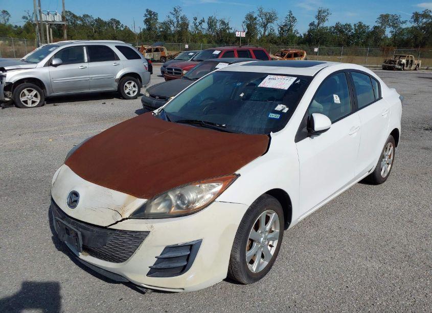 Photo 2 of 2010 Mazda Mazda3 I TOURING (VIN JM1BL1SG4A1226571)