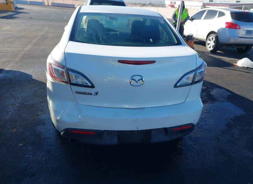 Photo 13 of 2010 Mazda Mazda3 I TOURING (VIN JM1BL1SG4A1243452)