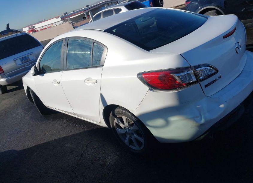 Photo 3 of 2010 Mazda Mazda3 I TOURING (VIN JM1BL1SG4A1243452)