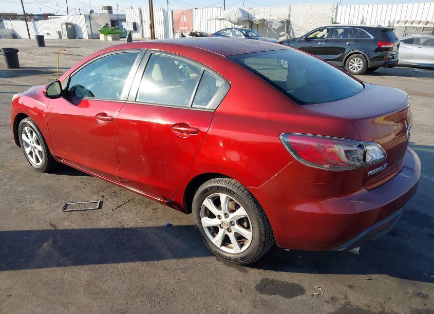 Photo 3 of 2010 Mazda Mazda3 I TOURING (VIN JM1BL1SG4A1280243)