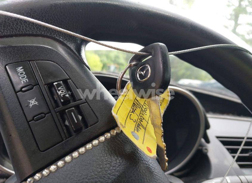 Photo 11 of 2010 Mazda Mazda3 I SPORT (VIN JM1BL1SG5A1202148)