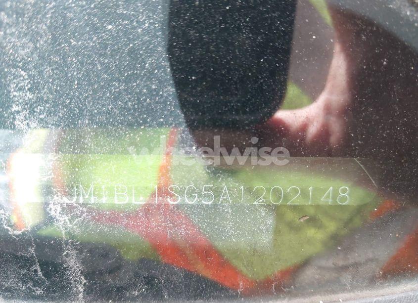 Photo 9 of 2010 Mazda Mazda3 I SPORT (VIN JM1BL1SG5A1202148)