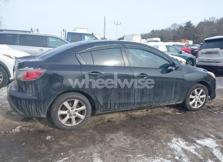 Photo 13 of 2010 Mazda Mazda3 I TOURING (VIN JM1BL1SG5A1218057)