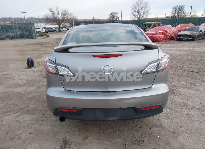 Photo 15 of 2010 Mazda Mazda3 I SPORT (VIN JM1BL1SG6A1201476)