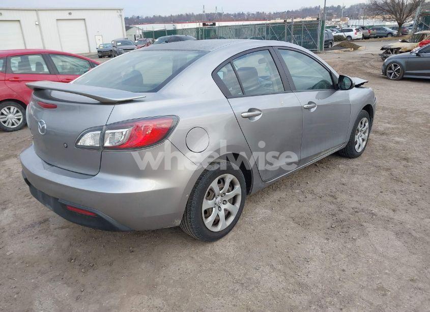 Photo 4 of 2010 Mazda Mazda3 I SPORT (VIN JM1BL1SG6A1201476)