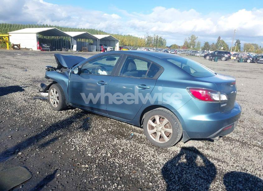 Photo 3 of 2010 Mazda Mazda3 I TOURING (VIN JM1BL1SG6A1226202)