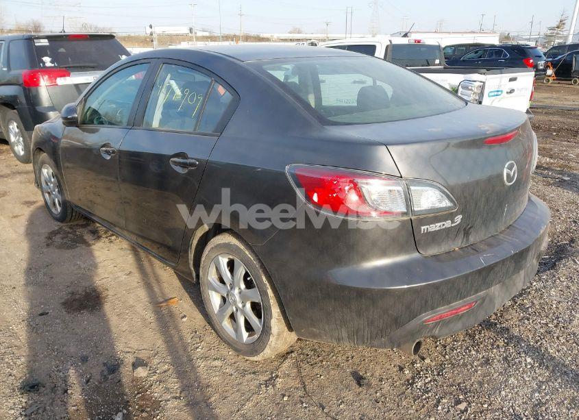 Photo 3 of 2010 Mazda Mazda3 I TOURING (VIN JM1BL1SG6A1284570)