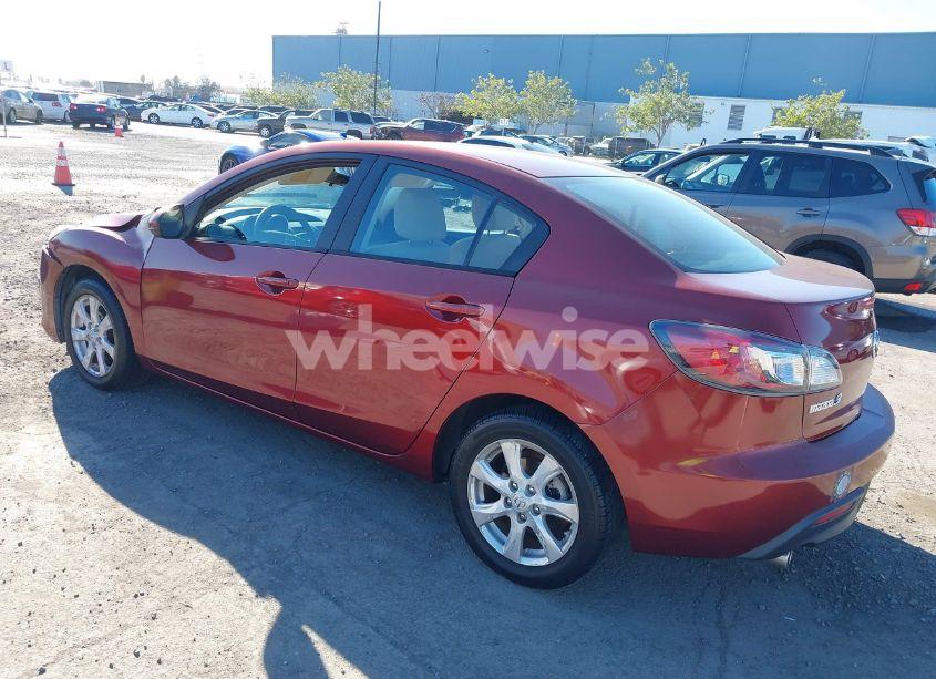 Photo 3 of 2010 Mazda Mazda3 I TOURING (VIN JM1BL1SG7A1138274)