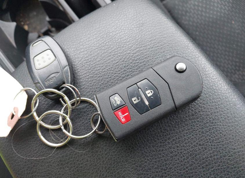 Photo 11 of 2010 Mazda Mazda3 I TOURING (VIN JM1BL1SG7A1169833)