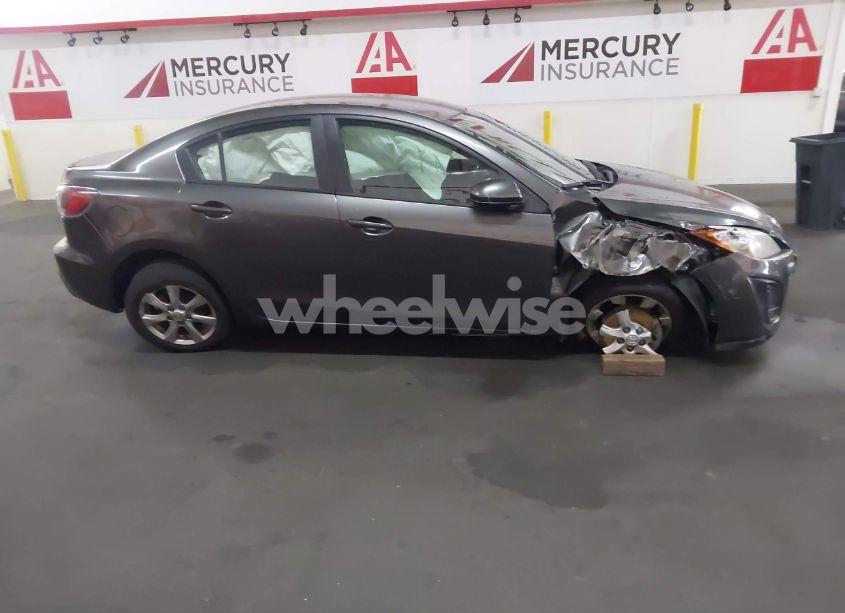 Photo 13 of 2010 Mazda Mazda3 I TOURING (VIN JM1BL1SG7A1257152)