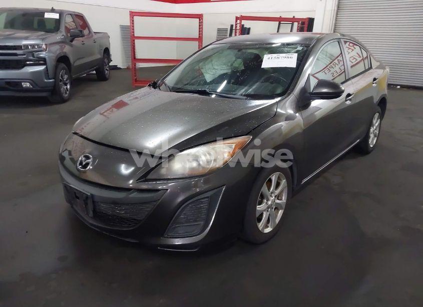 Photo 2 of 2010 Mazda Mazda3 I TOURING (VIN JM1BL1SG7A1257152)