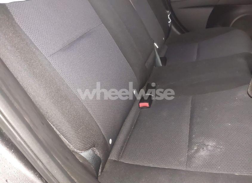 Photo 8 of 2010 Mazda Mazda3 I TOURING (VIN JM1BL1SG7A1257152)