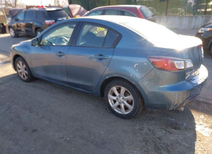Photo 3 of 2010 Mazda Mazda3 I TOURING (VIN JM1BL1SG7A1292032)